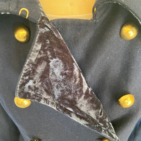 Guess pea coat with crushed velvet lapels - sz large - Picture 7 of 10